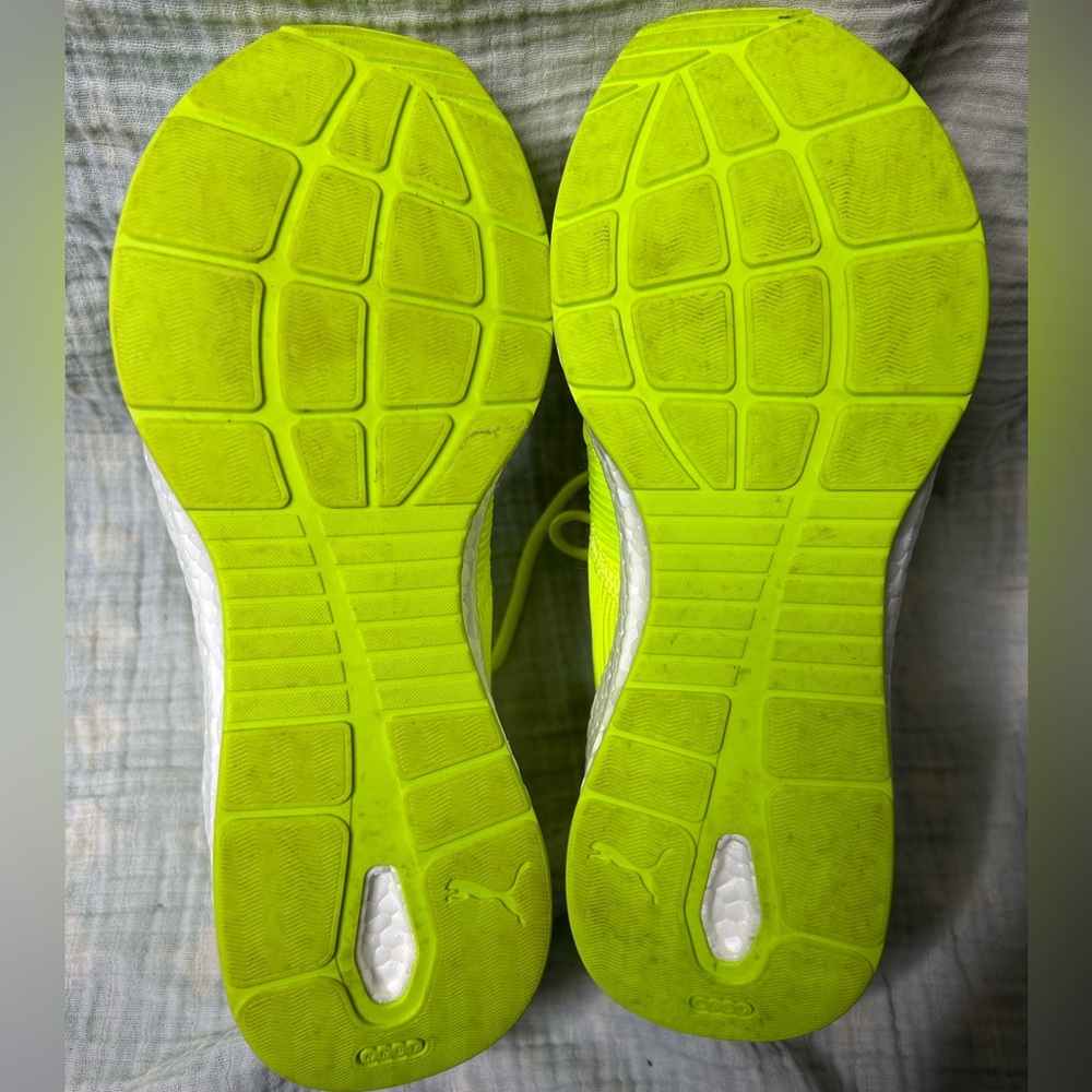 Neon Yellow Puma Running Shoes Soft Foam - Picture 7 of 7